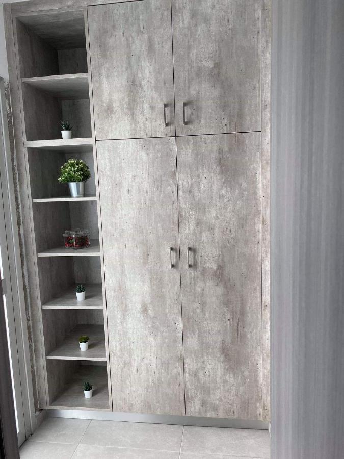 Ellenapa Apts & Studios Ajía Nápa Eksteriør bilde